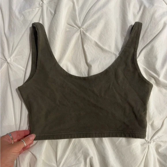 Brandy Melville Lydia tank - Picture 2 of 2